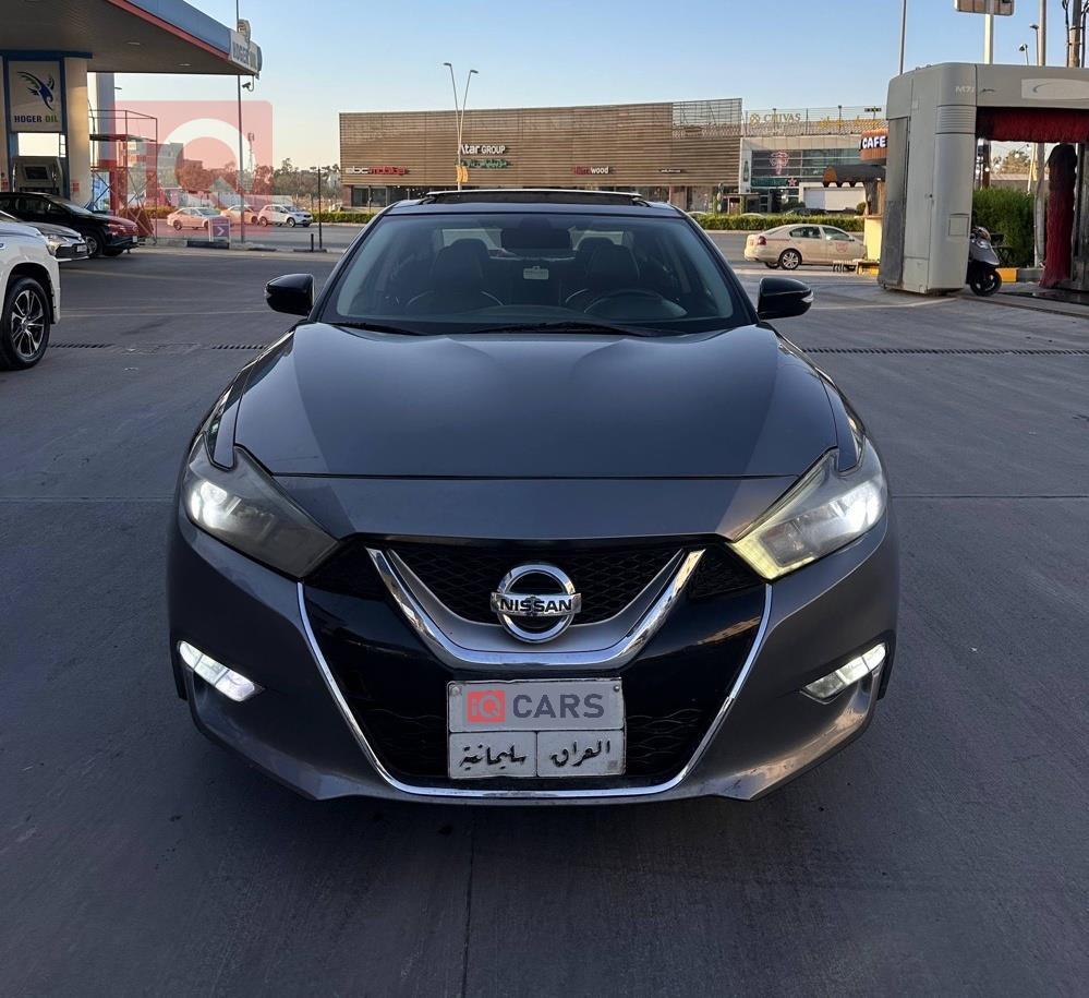 نيسان ماكسيما